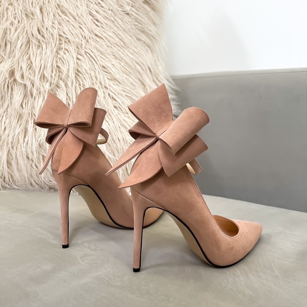 SUEDE PUMPS WITH REMOVABLE STRAP AND BOW